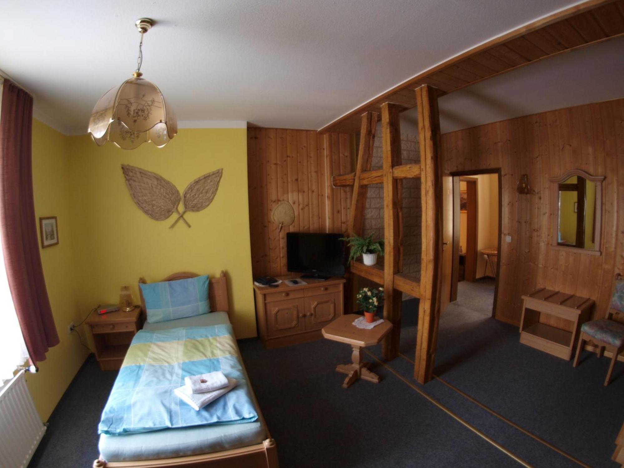 Gasthof Zur Schweiz เยนา ภายนอก รูปภาพ