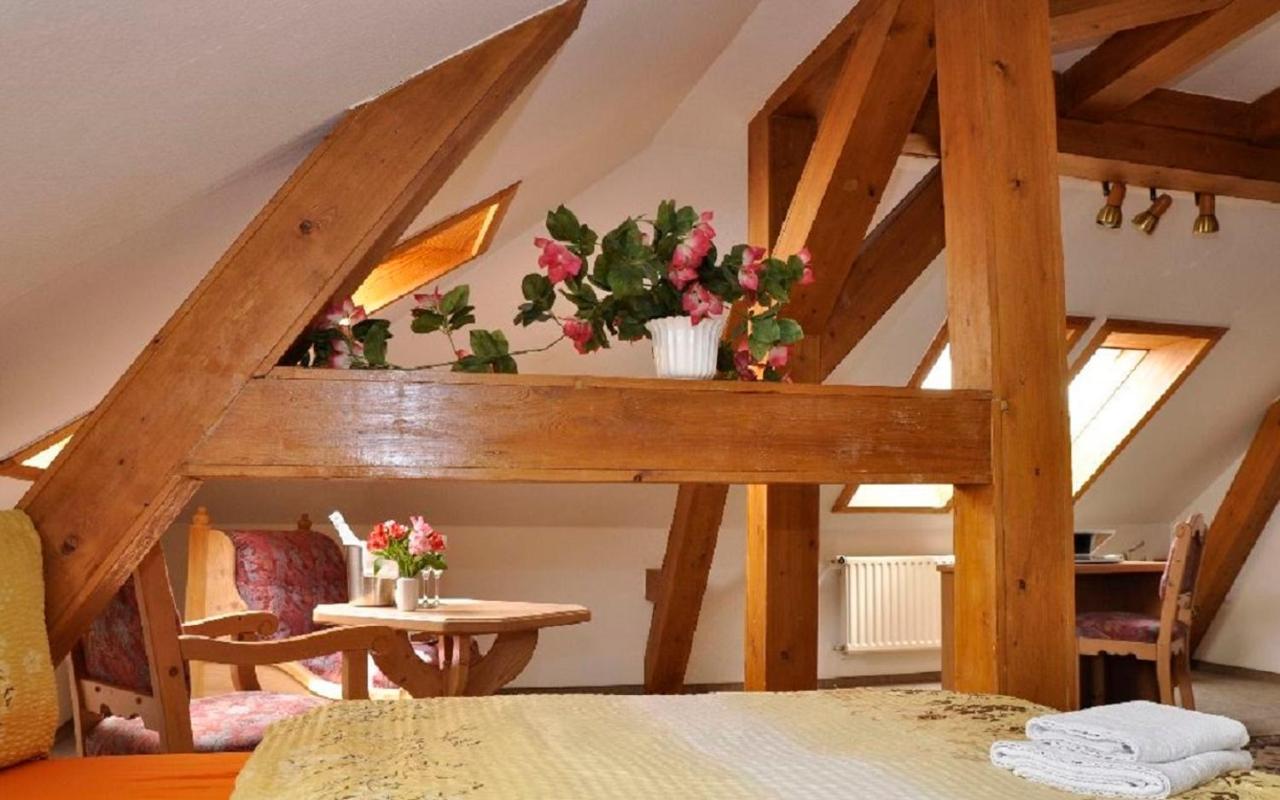 Gasthof Zur Schweiz เยนา ภายนอก รูปภาพ